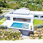 Nateina Home